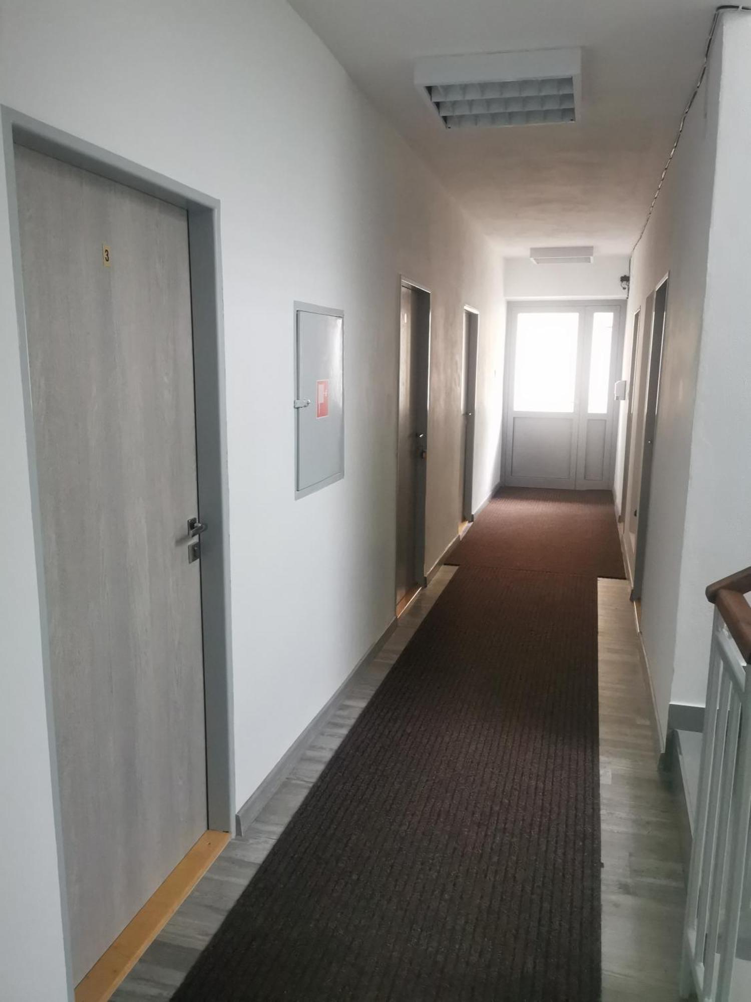 Apartamento Living Bratislava & Bus Station & Mlynske Nivy Exterior foto