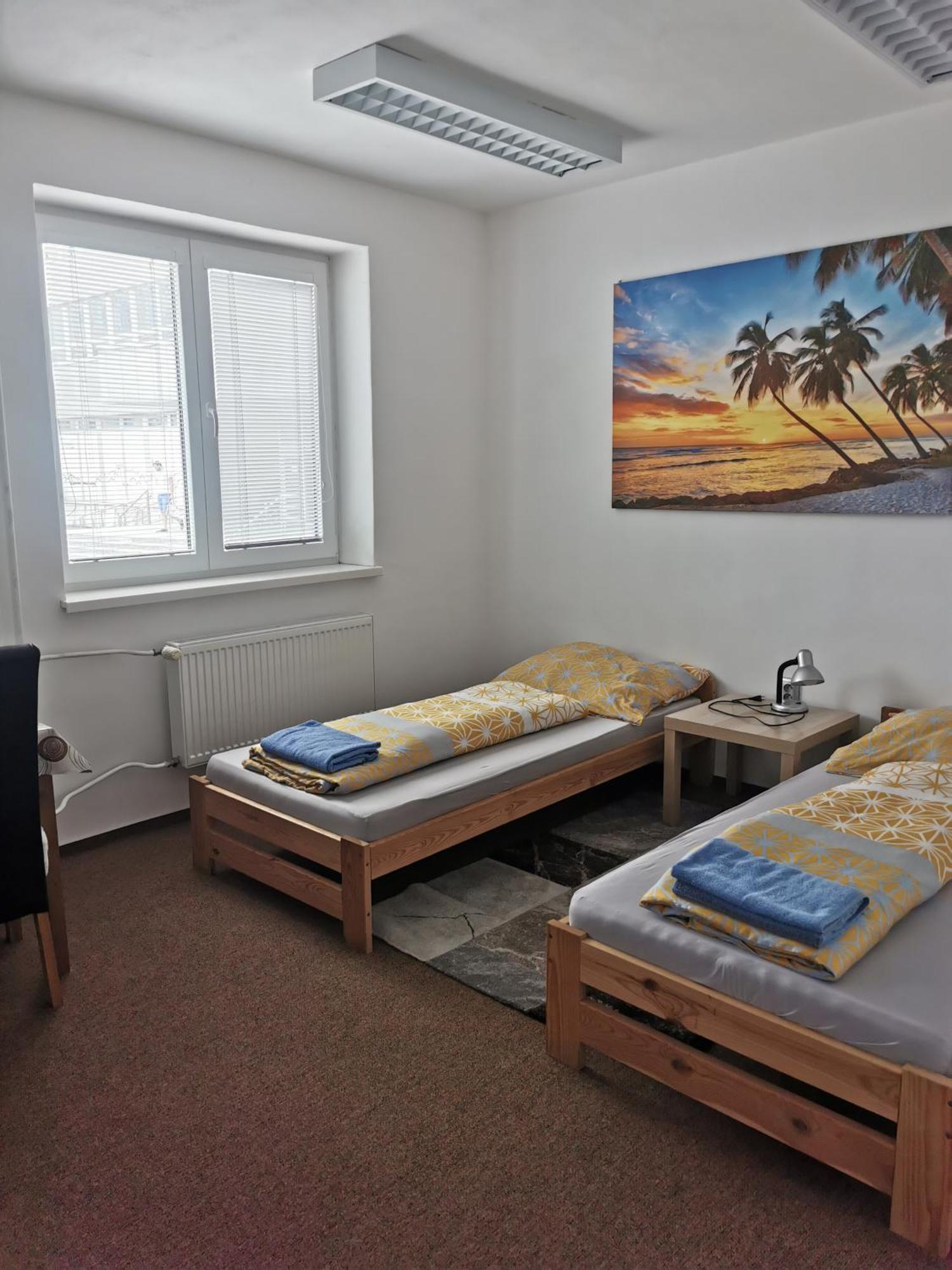 Apartamento Living Bratislava & Bus Station & Mlynske Nivy Exterior foto